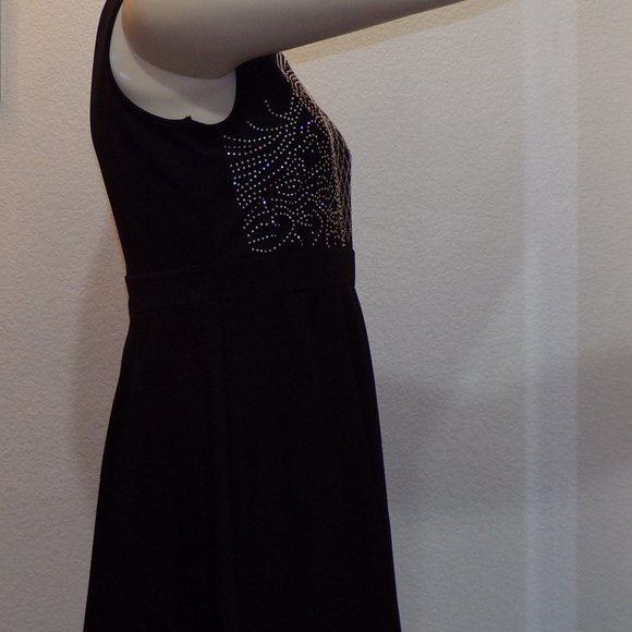 MEANEOR DRESS - Picture 3 of 6